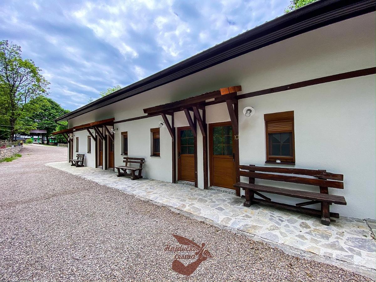 Holiday Park Hajducka Cesma Dubovsko Kültér fotó